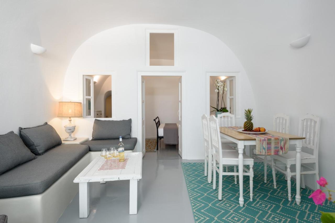 Cave Agapi Apartment Oia  Bagian luar foto