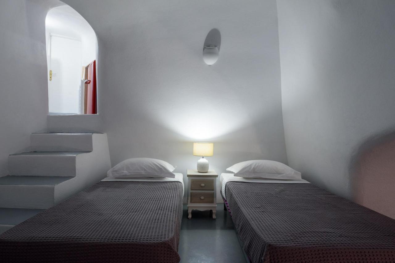 Cave Agapi Apartment Oia  Bagian luar foto